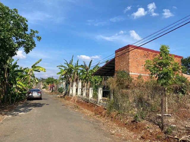SỞ HỮU NGAY LÔ ĐẤT MẶT TIỀN
thích hợp phân lô nhẹ, làm kho xưởng, nhà vườn, đầu tư giữ tài sản
Diện tích 750 m2 15m
giá:1,8tỷ