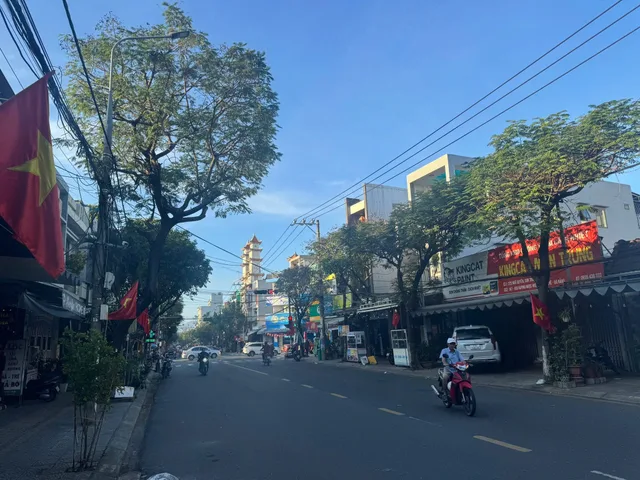 Bán lô đất biệt thự mặt tiền Huỳnh Ngọc Huệ ngay ngã 4 hà huy tập vị trí siêu đẹp