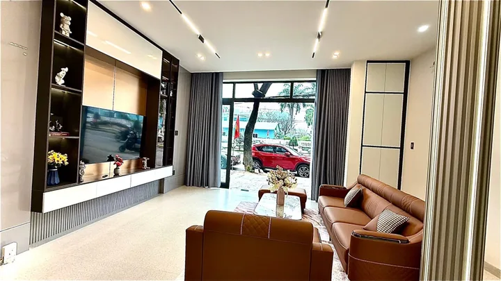 Bán Siêu phẩm nhà 3 Tầng full nội thất MT Nguyễn Hữu Thọ