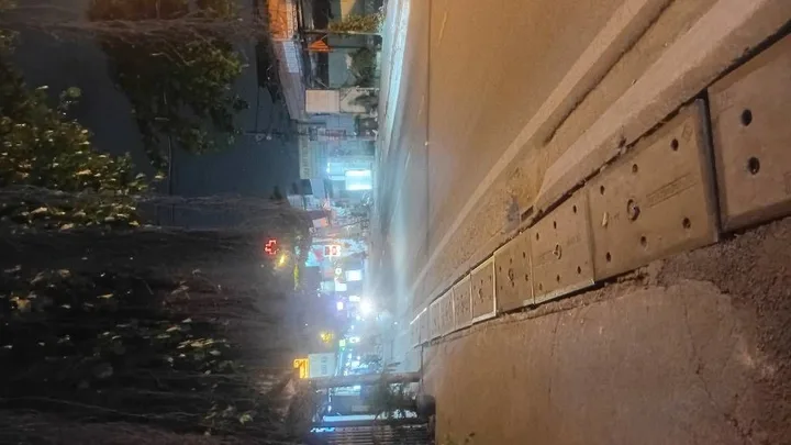Bán nhà mặt tiền An Phú Đông 09 Quận 12, DT 159m², 2 tầng BTCT, kinh doanh sầm uất, sổ hồng riêng.
