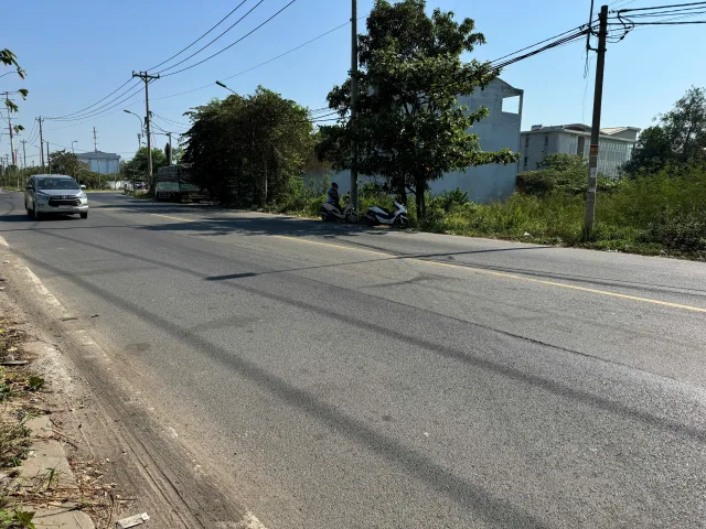 Bán đất 600m² ngang 10m giá 15 tỷ tại Đường Thanh Niên Xã Xuân Thới Sơn Ms414