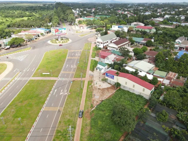 BÁN LÔ ĐẤT 2 MẶT TIỀN – ĐẠI LỘ VÕ NGUYÊN GIÁP
Vị trí mặt tiền đại lộ lớn, hai mặt thoáng – thuận tiện kinh doanh, đầu tư sinh lời
diện tích 250m2 22m
giá:8,5tỷ