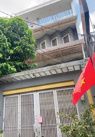 Bán nhà nở hậu tài lộc, 6.4x21 , 4 tầng, xe hơi đỗ cửa Lê Đức Thọ GV