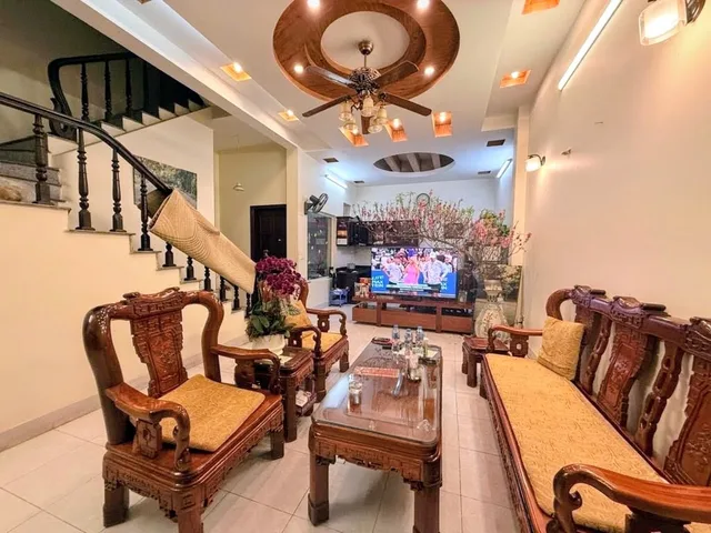 Nhà đẹp phân lô quân đội Lê Trọng Tấn – Không gian sân vườn hiếm có – Sổ nở hậu phát lộc