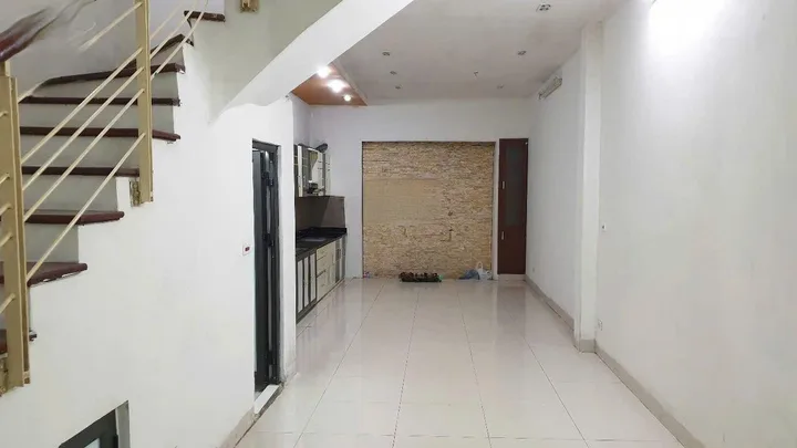 Cho Thuê Nhà Đường Hoàng Công Chất - Phú Diễn/ 60M² 4 Tầng 4 Ngủ - Nội Thất CB - Giá Thuê 13tr