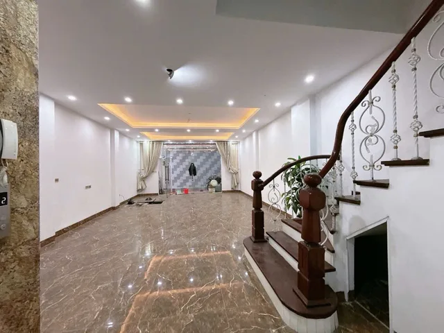 Bán BĐS 7 Tầng , trung tâm Hai Bà Trưng đa dạng Tiện Ích cho Bố Mẹ , Con Cái  (Thông Tin Thật)