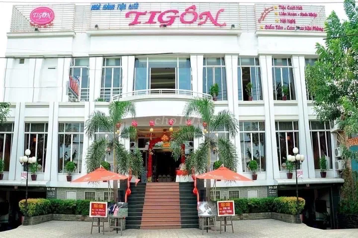 Cho Thuê Nhà Kd Mặt Tiền, 1 Trệt 2 Lầu, 1400m2 Mặt Tiền Ql1K, Tp.Thủ Đức