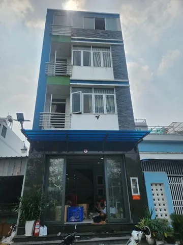 Kề AEON Bình Tân. Khu VIP tên lửa, An Lạc
Nhà đẹp 4T. 60m2. HXH đổ cửa.💰Chỉ 5,x Đ
✔ Kết cấu: 1 trệt, 2 lầu , Sân Thượng, Khách, bếp, sân phơi riêng, 4PN, 3WC, Sân để xe, Bếp lớn rộng rãi,…..
✔ Ngay Khu Tên Lửa, vài bước đi bộ ra tới công viên. Di chuyể