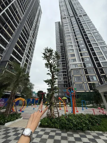 CHO THUÊ CĂN CHÂN ĐẾ – Vinhomes Ocean Park PHÂN KHU THE ZURICK Miễn qc