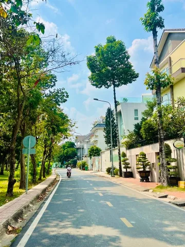 Bán nhà 252m²  14/16×20m² giá 152 tỷ  Phường Bình Trưng