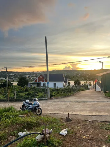 Đất thổ cư trung tâm ngay thị trấn Nam Ban chỉ 24km tới chợ Đà Lạt. View Đẹp. Giá 660 Triệu