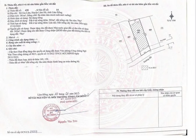 Bán đất ở xã Nam Ban Lâm Hà. Cách Sân Bay Đà Lạt 20km. View đẹp. Giá 750 triệu ( TL). hơn 380m2. ngang mặt tiền 11m