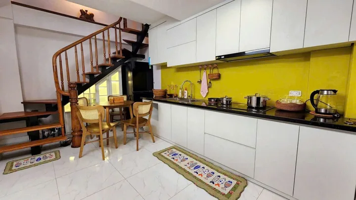Cho Thuê Nhà Mặt Phố Lê Văn Hưu - Hai Bà Trưng/ 20M² 6 Tầng 3 Ngủ - Full Đồ - Ô Tô Đỗ Cửa - Giá Thuê 15tr