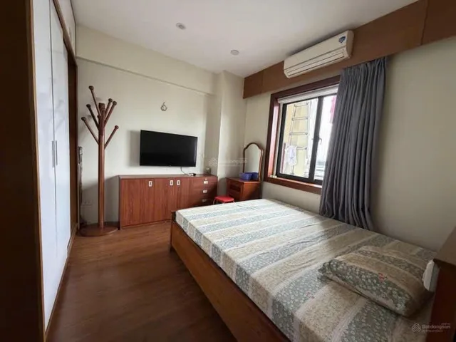 Cho thuê nhà Hoàng Hoa Thám-50mx4tầng-12,5tr/1 tháng
