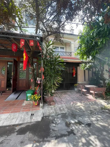 Nhà đẹp mặt tiền nhựa KDC Vĩnh Lộc, P. Bình Hưng Hòa B, Bình Tân TPHCM, DT: 6x15m.