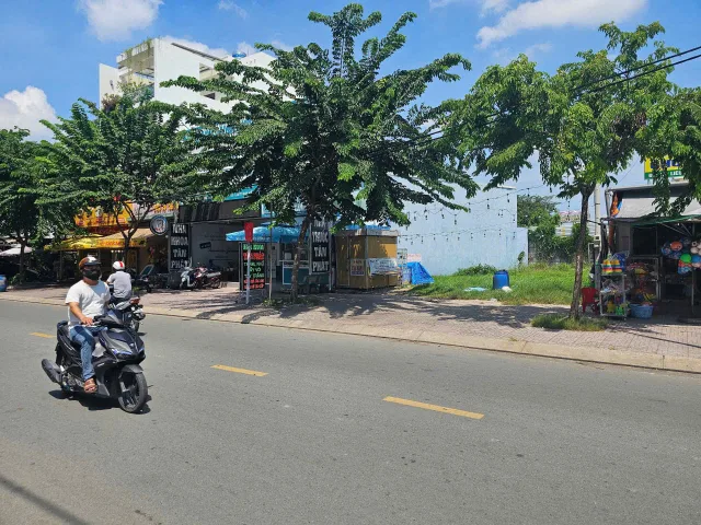 Đất mặt tiền Liêu Bình Hương, Tân Thông Hội cách chợ Việt Kiều 300 mét