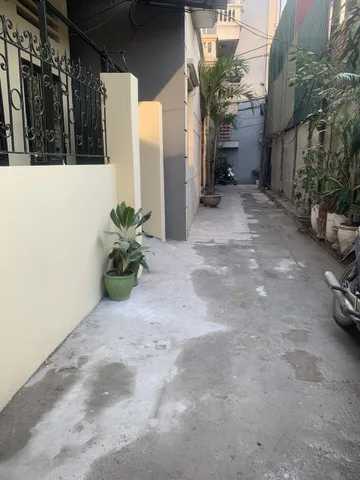 Cho Thuê Nhà Lạc Long Quân - Tây Hồ/ 50M² 3 Tầng 4 Ngủ - Vừa Ở Vừa Kinh Doanh - Giá Thuê 11,5tr