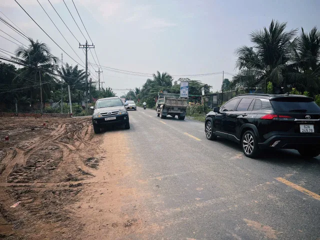 Đất thổ cư mặt tiền đường tỉnh lộ 816 ở Bến Lức Long An