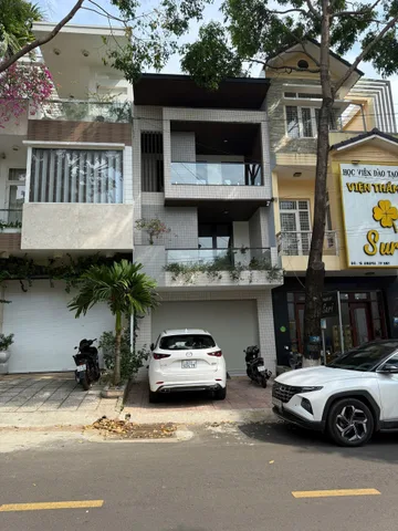 NHÀ MẶT TIỀN ĐƯỜNG AMAPUI