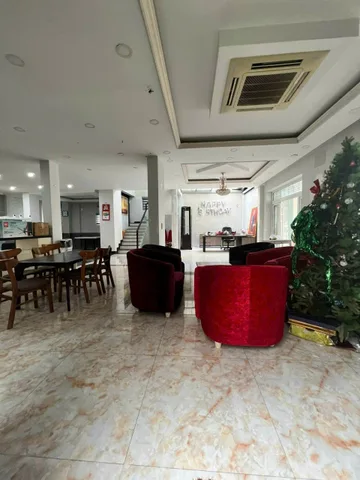 Cho thuê biệt thự Thạnh Mỹ Lợi, 15x18, Hầm Trệt 2 Lầu Áp Mái