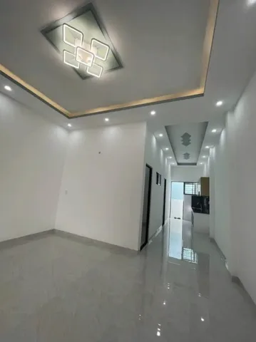 Bán căn nhà góc 3 mặt tiền hẻm Nguyễn Hữu Cảnh - 2ty5