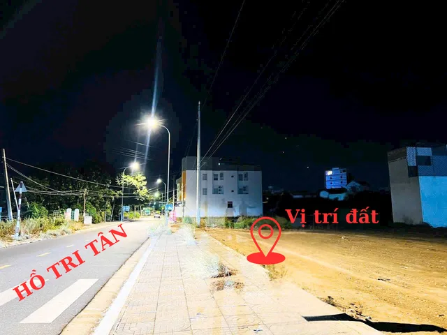 cần bán 1 lô mặt tiền đường Hồ Tri Tân cạnh TTHC Bà Rịa Vũng Tàu giá tốt