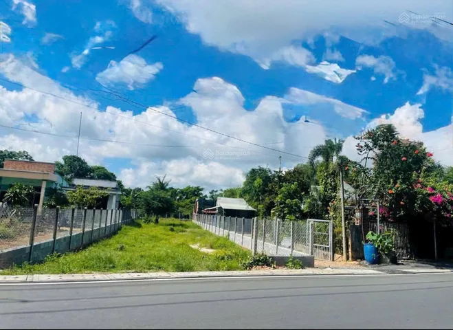 Chính chủ bán đất mặt tiền Tỉnh lộ 7 (lộ 30m) ở Củ Chi, TP HCM. Sổ sẵn, xây nhà ngay, giá hơn 1 tỷ