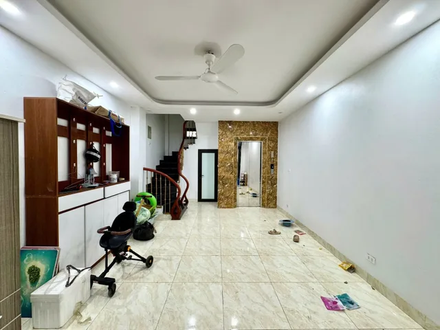 Bán nhà Võ Chí Công 34m² full thổ cư ngang 4m giá 10.9 tỷ tại Đường Võ Chí Công Phường Nghĩa Đô (MUA/BÁN BĐS nhắn tin Zalo 0862299066)