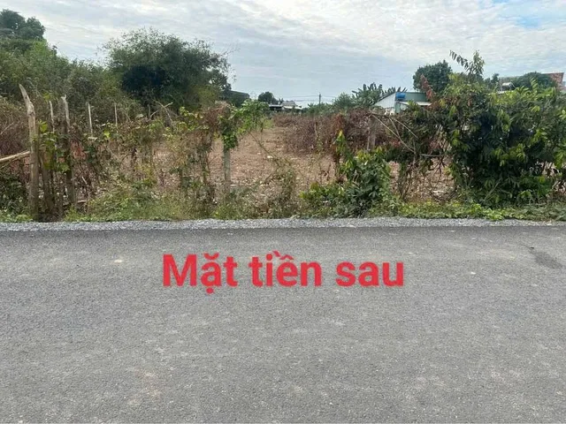 Bán đất 2 mặt tiền đường Bàu Lách và mt đường nhựa, gần vành đai 4