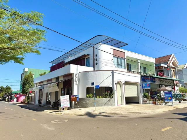 Bán nhà 64.7m² full thổ cư ngang 16m giá 13.5 tỷ tại Phường Buôn Ma Thuột