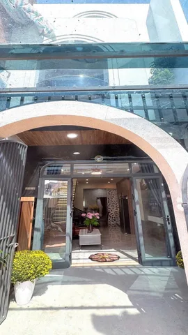 Bán nhà 2 tầng 2 mê đẹp full nội thất kiệt Tô Hiệu, cách ngã 5 Tô Hiệu chỉ 50m. Vị trí gần chợ, trường học...