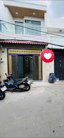 Nhà 2 tầng mặt tiền 70m2 , 3 PN cách aeon Tên Lửa 1km HẺM XE TẢI ĐỖ TẬN CỬA