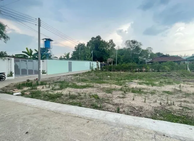 250m2 mặt tiền đường quốc lộ kinh doanh sát bên trung tâm hành chính giá 670tr