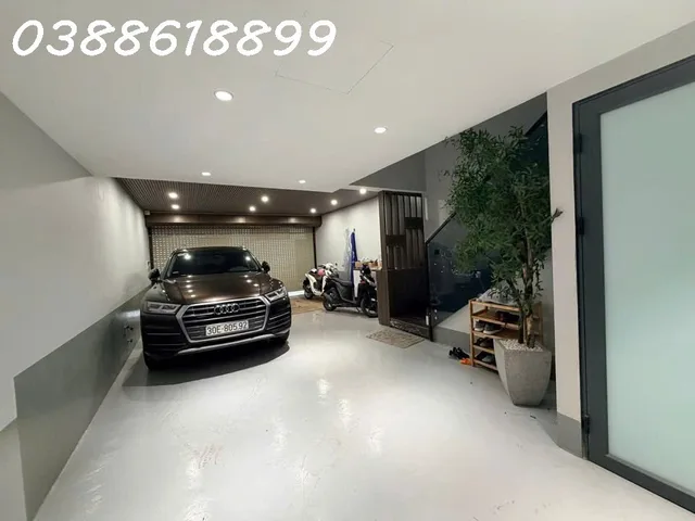 BÁN NHÀ LÁNG HẠ –100 M x 5 TẦNG, MT 5,5M – THANG MÁY – 2 MẶT THOÁNG- GARA
