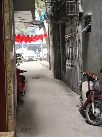 Bán nhà Trần Khát Chân 40m² full thổ cư ngang 8m giá 15.5 tỷ tại phố Trần Khát Chân