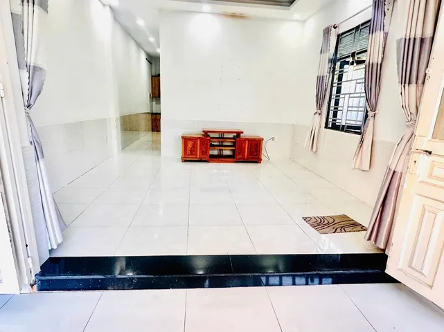 Bán căn nhà cấp 4 sổ riêng giá tốt 
Đất chưa thổ cư. An phú Đông