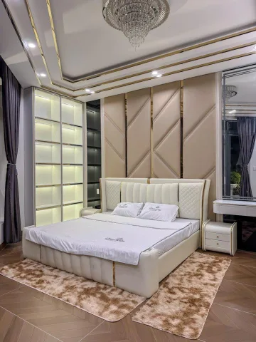 🌼 NHÀ GÓC 2 MẶT TIỀN (CÓ SẴN THANG MÁY) ĐƯỜNG D14 vs D17 KDC HỒNG LOAN - CẦN THƠ 🌼
💰 Gi.á: 10 tỷ 499 triệu (thương lượng)
 📐Diện tích: 9 x 17 = 94m2| NHÀ HOÀN CÔNG| Lộ: 20m| Hướng: Tây Nam - Tây Bắc| Có: gara ô tô - thang máy - 4 phòng ngủ - 5 toilet - 
