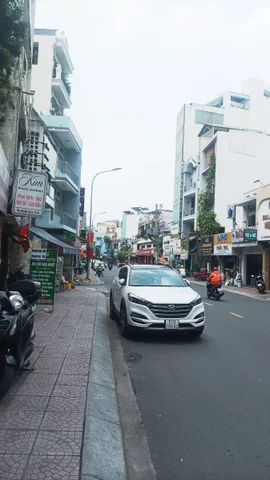 Bán nhà Mặt Tiền 4 Tầng Huỳnh Văn Bánh Phú Nhuận