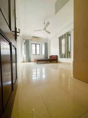 Cho Thuê Nhà 40M² 5 Tầng 3 Ngủ - Nội Thất CB - Giá Thuê 12tr - Đường Giáp Bát Hoàng Mai