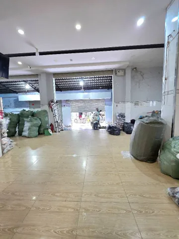 Bán nhà 181.9m² full thổ cư ngang 17m giá 14.9 tỷ tại Phường Bình Trị Đông