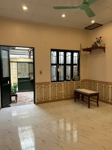 Cho Thuê Nhà Cấp 4 - Trần Hòa - Định Công - HM/ 80M² -Ô Tô Con Đỗ Cửa - Giá Thuê 8,2 tr