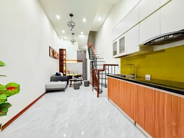 Tầm 6 tỷ có tổ ấm hoàn hảo tại Nguyễn Trãi – Hai mặt thoáng mát mẻ – Nhà mới tinh, nội thất xịn đẹp – 28m2 x 5 tầng