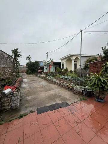 Bán đất 111,6m² full thổ cư ngang 8,10m giá 892 triệu tại Phường Quảng Yên