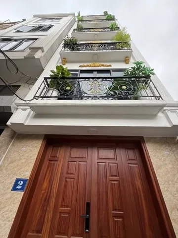 Bán nhà Giải Phóng, HN, DT 32 m2, 6 tầng, giá bán 8.65 tỷ
🔥Mô tả:
☀️ Nhà thoáng, ngõ thông, khu vực đi lại thuận tiện, gần bến xe nước Ngầm, quận ủy Hoàng Mai
🏡 Thiết kế 6 tầng, thang máy hiện đại, tầng 1 khách, bếp; tầng 2,3,4,5 mỗi tầng 1 ngủ, 6 wc, 