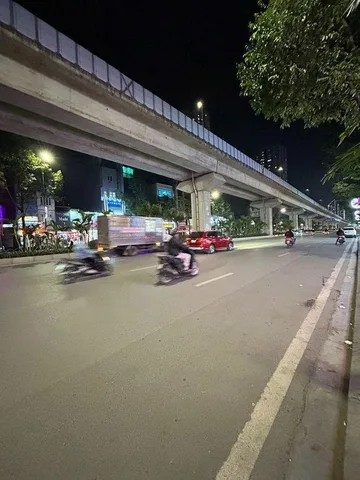 Bán gấp tòa nhà đẹp 9 tầng mặt phố Quang Trung, 220m2, mặt tiền rộng 9m, 2 mặt phố, vị trí đẹp, kinh doanh sầm uất, giá 159 tỷ