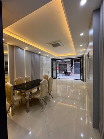 NGÕ TO NHƯ PHỐ - LÔ GÓC - KINH DOANH SẦM UẤT - TƯƠNG LAI RẠNG NGỜi

tân mai Nguyễn Chính 
DT 30/45M - 5 T - MT 3.5 - Giá 15.5 tỷ
ô tô tải tránh nhau kinh doanh sầm uất. Tương lai sau này vị trí nhà rất đẹp. Nhà lô góc 2 mặt thoáng ánh sáng tự nhiên tr