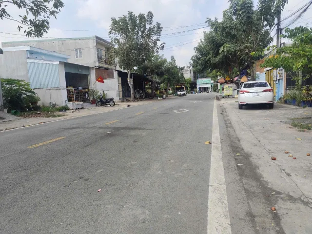 Bán nhà 100m² full thổ cư ngang 5m giá 2.75 tỷ tại Phường Bình Dương