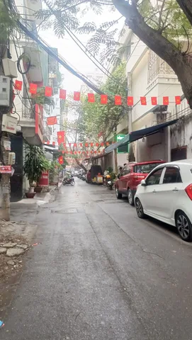 Bán nhà Phố Phương Mai, 33m gần BV Bạch Mai, 100m ra mặt phố OTO, giá chỉ 9,17 Tỷ. (zalo: 0886789322)