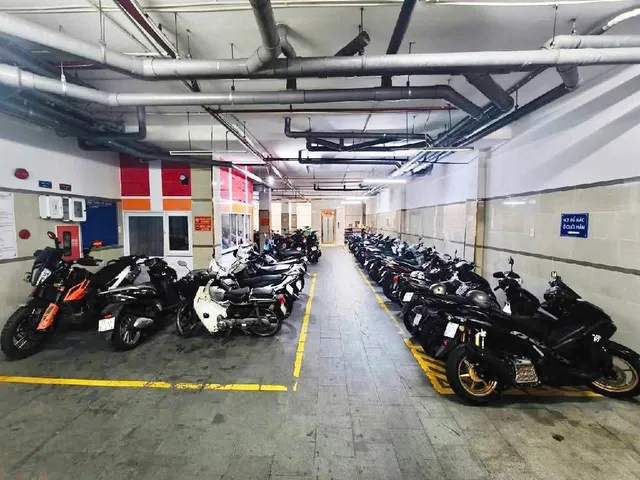 Bán Gấp CHDV 8 Tầng MT Thoại Ngọc hầu tân phú
