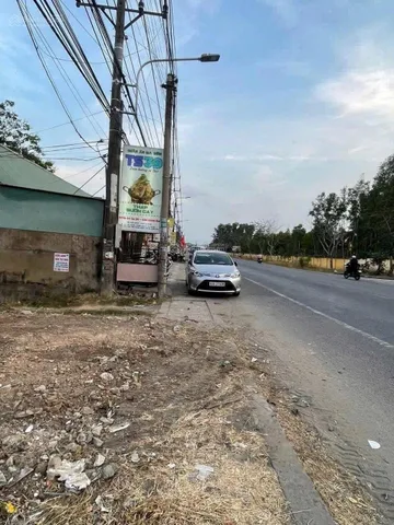 Đất ngộp,bán nhanh MT ngay chợ Đại Phước, gần cầu Cát Lái-SG,1ty8 bao thuế phí,sổ sẵn công chứng ngay